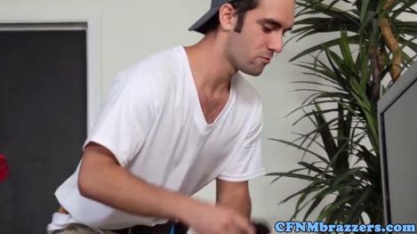 Одновременный минет от стильных блондинок